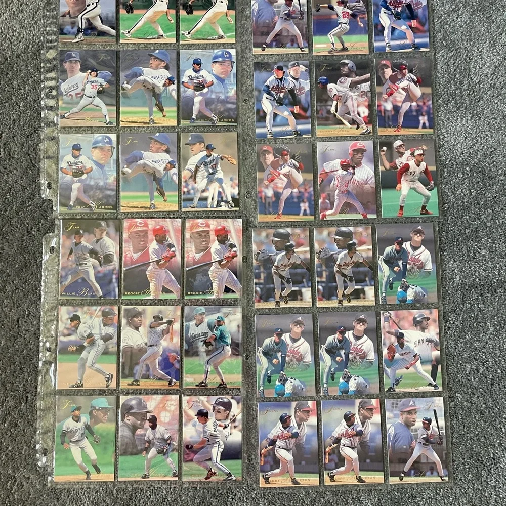 Baseball cards - Picture 1 of 9